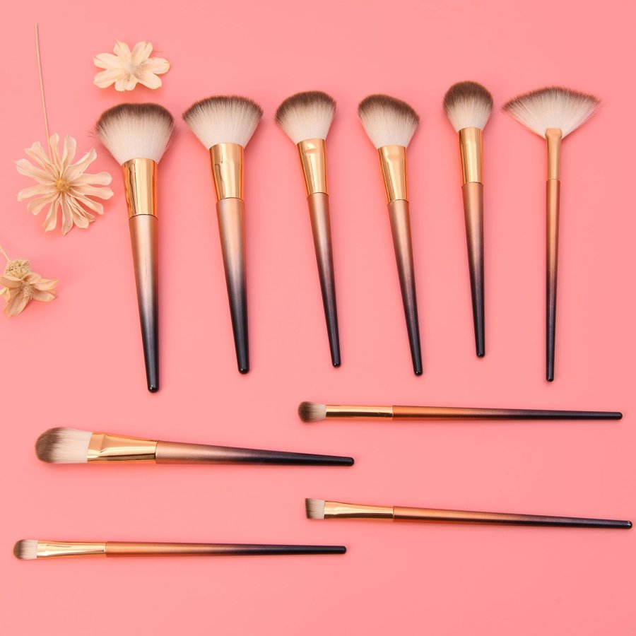 makeup brush 