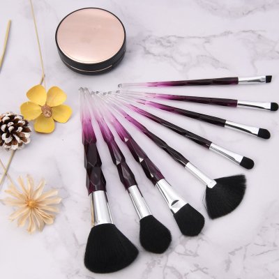 MAKEUP BRUSH