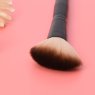 MAKEUP BRUSH