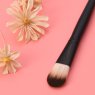 MAKEUP BRUSH